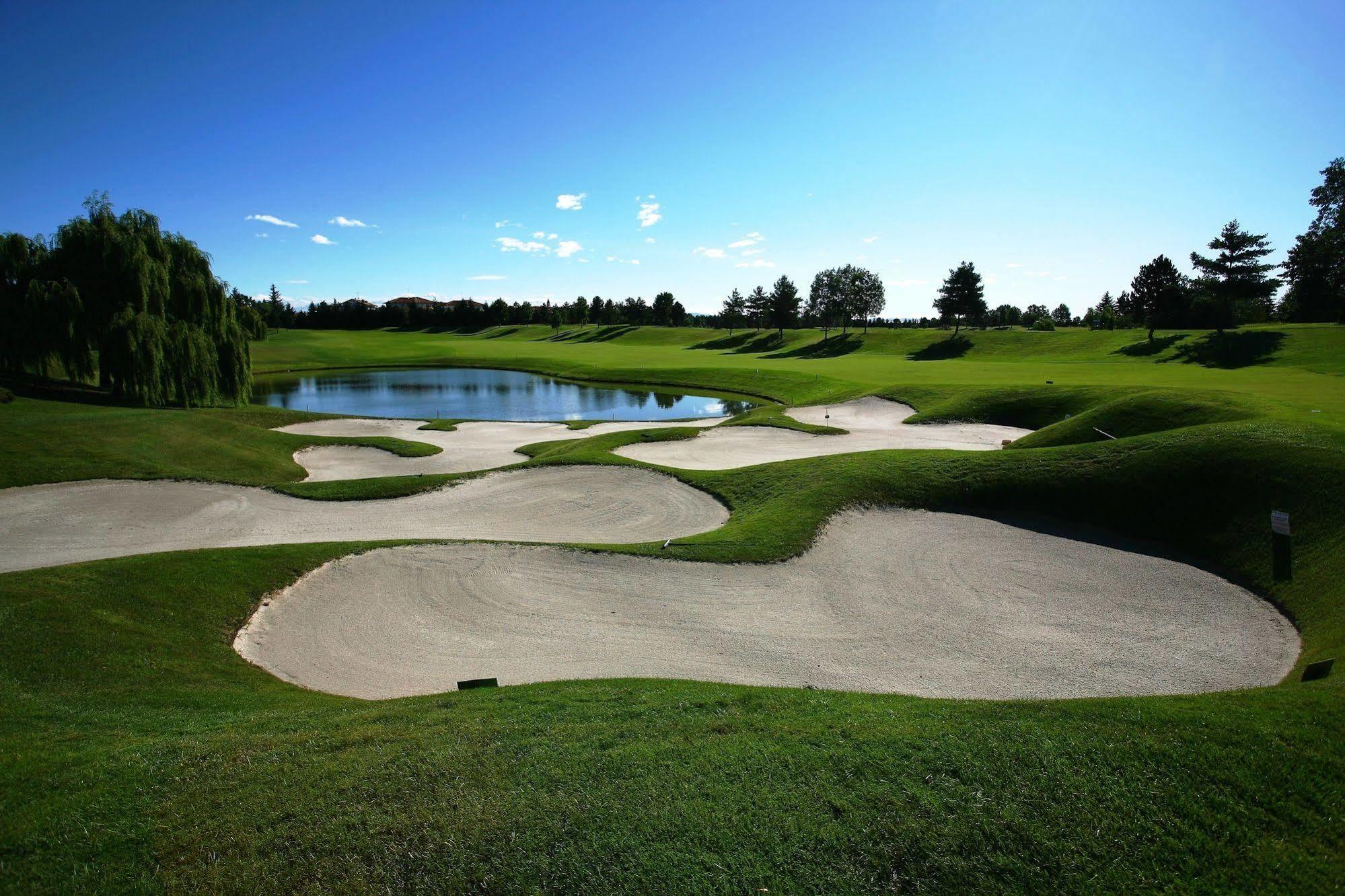 Le Robinie Golf & Resort Solbiate Olona Exterior foto